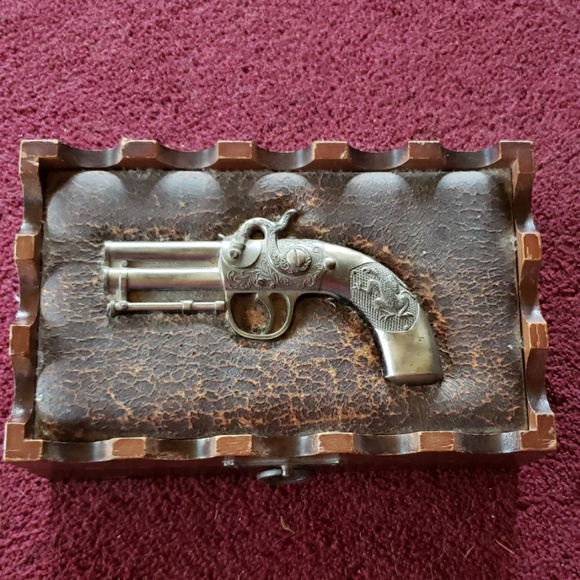 Other - Vintage radio box